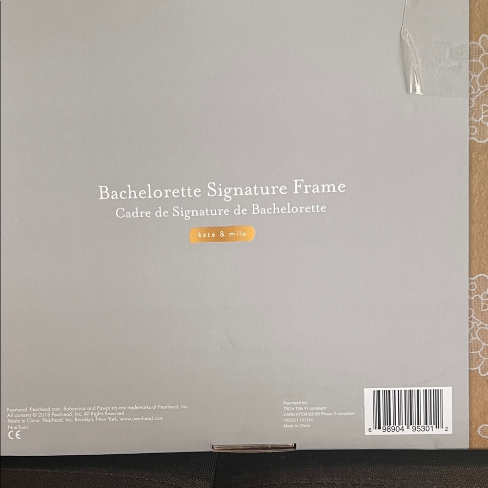 # 0842+ Kate & Milo Kiss the Miss Goodbye Frame - Picture 5 of 11
